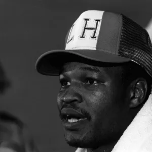 Boxing - Larry Holmes v Muhammad Ali - 1980 Boxing - Larry Holmes v Muhammad Ali - 1980