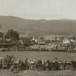 Braemar Gathering Braemar Games 1911 Highland games traditional Scottish sport Braemar Gathering Braemar Games 1911 Highland games traditional Scottish sport