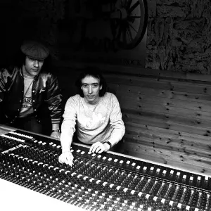 Brian Johnson, lead singer of the rock group AC / DC, with John Craig at the Lynx Studios Brian Johnson, lead singer of the rock group AC / DC, with John Craig at the Lynx Studios