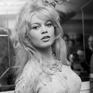 Brigitte Bardot, arrives in London, Thursday 9th April 1959