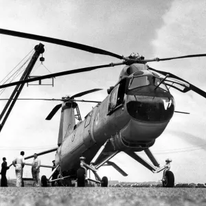 A Bristol 192 Belvedere twin engine RAF helicopter. 13 / 09 / 1962 A Bristol 192 Belvedere twin engine RAF helicopter. 13 / 09 / 1962