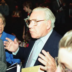 Lord King Confronts Journalists at British Airways AGM Print