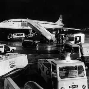 British Airways Concorde at Manchester Airport Print British Airways Concorde at Manchester Airport Print