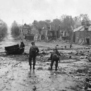 Print of British Royal Engineers clearing Tilly Sur Seulles mines