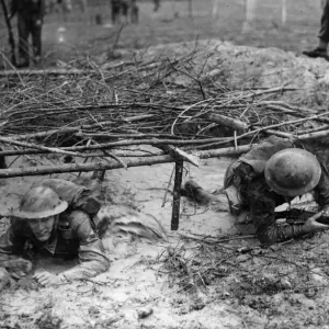 British Army soldiers in training, practicing invasion exercises. April 1942 British Army soldiers in training, practicing invasion exercises. April 1942