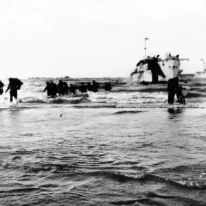 More British assault troops land on the beaches of Normandy More British assault troops land on the beaches of Normandy