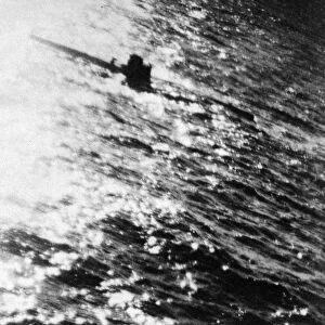British Coastal Aircraft attacks U Boat, for first publication evening newspapers