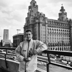 Chris Boardman Returns Home with Olympic Gold - Print Chris Boardman Returns Home with Olympic Gold - Print