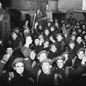 British infantry on leave arrive at a British park during the Second World War British infantry on leave arrive at a British park during the Second World War