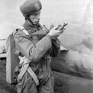 British Paratrooperss Army Soldiers WW2 1939-1945 A member of the Parachute
