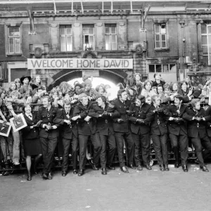 David Bowie Arrives at Victoria Station Print, 2nd May 1976 David Bowie Arrives at Victoria Station Print, 2nd May 1976