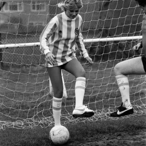 Britt Ekland trains with Wolverhampton Wanderers F. C. 22nd November 1979 Britt Ekland trains with Wolverhampton Wanderers F. C. 22nd November 1979