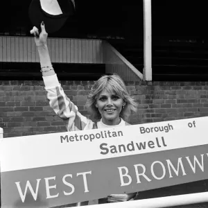 Britt Ekland trains with Wolverhampton Wanderers F. C. 22nd November 1979 Britt Ekland trains with Wolverhampton Wanderers F. C. 22nd November 1979