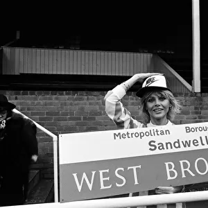Britt Ekland trains with Wolverhampton Wanderers F. C. 22nd November 1979