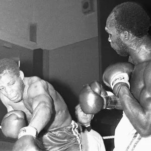 Bunny Johnson (right) seen here in action during his fight against Harry Snow Bunny Johnson (right) seen here in action during his fight against Harry Snow