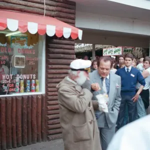 Buster Merryfield come zio Albert e David Jason come Derek Trotter durante le riprese di Buster Merryfield come zio Albert e David Jason come Derek Trotter durante le riprese di