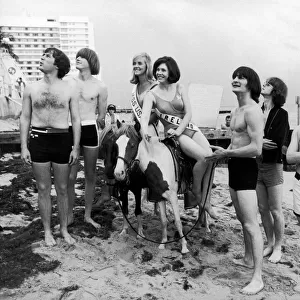 The Byrds in Miami, Florida, with Miss Universe Contentants, Miss USA & Miss Ireland