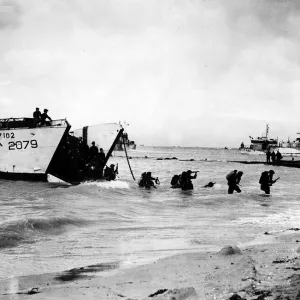 Canadian Troops landing in France on D Day June 1944 leaving Canadian Troops landing in France on D Day June 1944 leaving