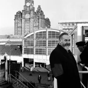 Captain William Warwick the new master of the Cunard liner Q4 Captain William Warwick the new master of the Cunard liner Q4