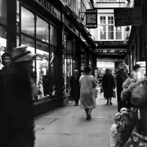 Cardiff - Arcades - Duke Street Arcade - 10th Dec 1962 - Western Mail Cardiff - Arcades - Duke Street Arcade - 10th Dec 1962 - Western Mail