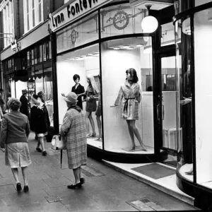 Cardiff Arcades Print - Royal Arcade 13th March 1970