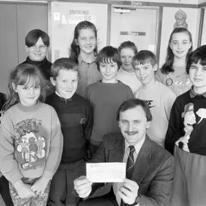 Carol singers from Colne Valley schools raised &pound;100 for Huddersfield Royal
