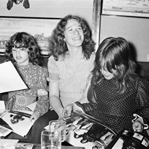 Carole King singer / songwriter, with her children Sherrie (right) and Louise (left)
