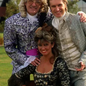 Caroline Munro with Jim Bowen & Michael Howe 1986