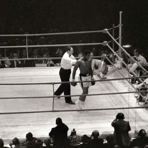 Cassius Clay August 1966 Title fight against Brian London Boxing, 1960s