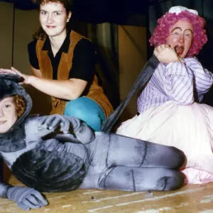 Einige Mitglieder des Casts der Guisborough Parish Pantomime Gruppen Dick Whittington