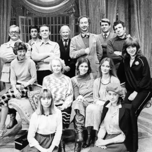 The cast of Oscar Wildes play An Ideal Husband at the Sunderland Empire