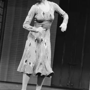 Catherine Zeta Jones as Peggy Sawyer in 42nd Street Print (1987) Catherine Zeta Jones as Peggy Sawyer in 42nd Street Print (1987)