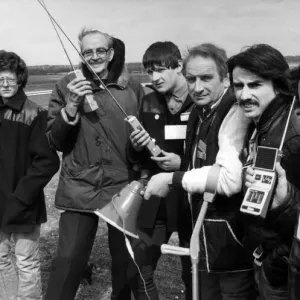 Ein Treffen mit dem CB-Radio im Süden von Newcastle upon Tyne (South Shields). Bildet ein Gruppenbild aus den Thaumus-Verkäufern des CB-Thames-Monitors, die heute Ein Treffen mit dem CB-Radio im Süden von Newcastle upon Tyne (South Shields). Bildet ein Gruppenbild aus den Thaumus-Verkäufern des CB-Thames-Monitors, die heute