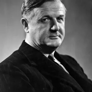 Cecil King, Chairman Daily Mirror Newspapers Ltd and Sunday Pictorial Newspapers Ltd Cecil King, Chairman Daily Mirror Newspapers Ltd and Sunday Pictorial Newspapers Ltd