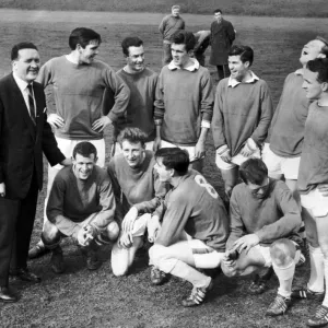 Jock Stein with Celtic Players - Print (00401)