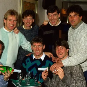 I giocatori celtici all'apertura dell'albergo Fullarton Park ottobre 1986. I giocatori celtici all'apertura dell'albergo Fullarton Park ottobre 1986.