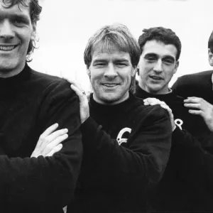 Les joueurs celtiques sur le terrain d'entraînement avant leur affrontement titanesque contre les Rangers à.
