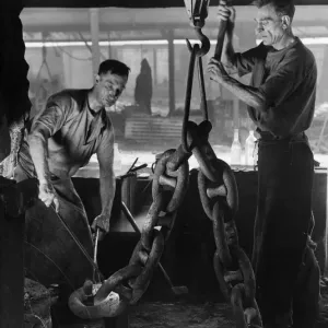 Chainmakers L Kirton of Netherton Print 31st December 1947