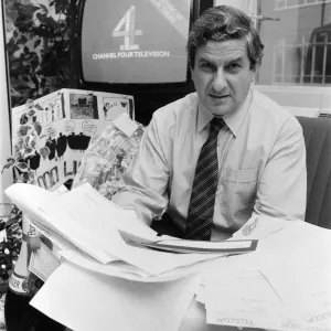 Channel 4s Chief Executive, Jeremy Isaac, surrounded by messages of best wishes Channel 4s Chief Executive, Jeremy Isaac, surrounded by messages of best wishes