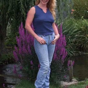 Charlie Dimmock TV Presenter Gardener July 1999 Pictured at the Watergarden in