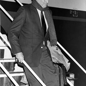 Charlton Heston arrives at Newcastle Airport