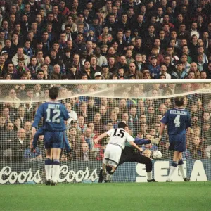 Chelsea 0-1 Everton. League match at Stamford Bridge, Saturday 26th November 1994 Chelsea 0-1 Everton. League match at Stamford Bridge, Saturday 26th November 1994