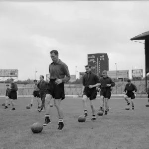 Chelsea 19 / 08 / 1954 Chelsea 1955 title winning squad in training Chelsea 19 / 08 / 1954 Chelsea 1955 title winning squad in training