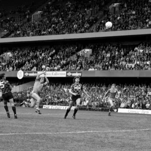 Chelsea 2 v. Manchester City 1. Division One Football. October 1986 LF20-09-077