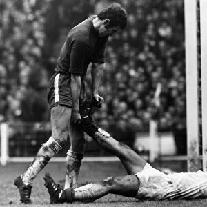 Chelsea v. Leeds FA Cup Final 1970. Chelsea striker Peter Osgood helps Leeds