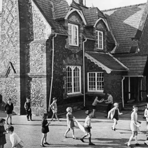 Cheveley Primary es una escuela de pueblo vibrante de la Iglesia de Inglaterra en East Cambridgeshire. Cheveley Primary es una escuela de pueblo vibrante de la Iglesia de Inglaterra en East Cambridgeshire.