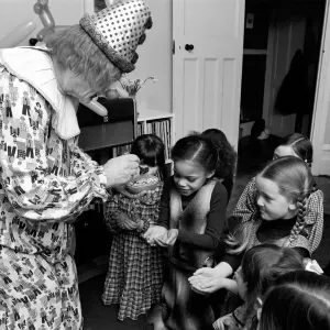 Child Entertainer: Mr. Blower the clown seen here at a ChildrenIs birthday party Child Entertainer: Mr. Blower the clown seen here at a ChildrenIs birthday party