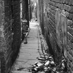 Toxteth Alleyway Scene, 1962 Print