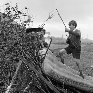 Children building a bonfire on Teesside. 1971 Children building a bonfire on Teesside. 1971