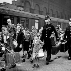 Children Evacuated from London July 1944 Print Children Evacuated from London July 1944 Print